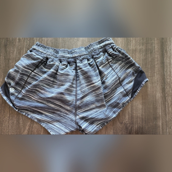 Lululemon shorts - Picture 2 of 4
